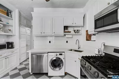 1112 Park Avenue 2L #2L, Hoboken, NJ 07030 - Photo 8
