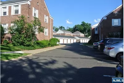4B Elmwood Court 4B #4B, Elmwood Park, NJ 07407 - Photo 14