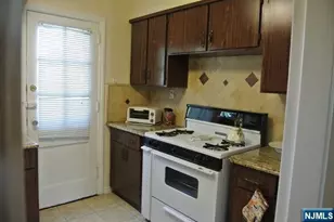 4B Elmwood Ct 4B, Elmwood Park, NJ 07407 - Photo 6