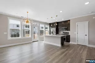81 Arnold Dr, Wood Ridge, NJ 07075 - Photo 4