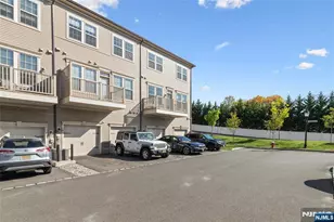 81 Arnold Dr, Wood Ridge, NJ 07075 - Photo 28