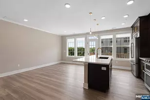81 Arnold Dr, Wood Ridge, NJ 07075 - Photo 6