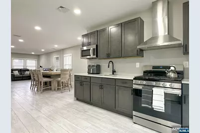 697 Kearny Avenue, Kearny, NJ 07032 - Photo 2