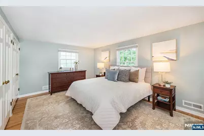 26 Cornell Way, Montclair, NJ 07043 - Photo 18