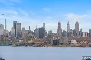 1 Shore Ln 2707, Jersey City, NJ 07310 - Photo 2