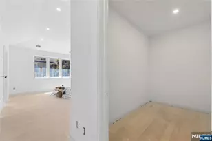 70 Carleton Rd, Cresskill, NJ 07626 - Photo 18