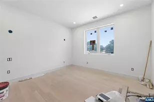 70 Carleton Rd, Cresskill, NJ 07626 - Photo 16