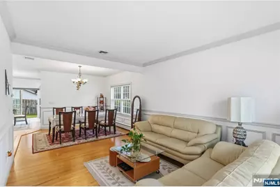 400 Paris Avenue, Northvale, NJ 07647 - Photo 6