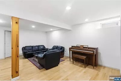 400 Paris Avenue, Northvale, NJ 07647 - Photo 22
