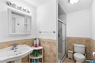 400 Paris Avenue, Northvale, NJ 07647 - Photo 26