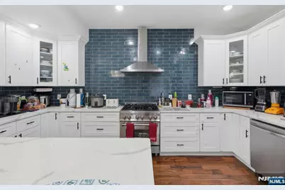 440 Alder Street, Lyndhurst Township, NJ 07071 - Photo 12