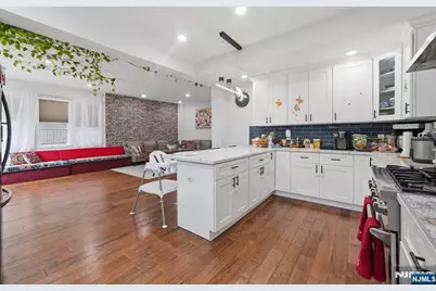440 Alder Street, Lyndhurst Township, NJ 07071 - Photo 10