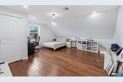 440 Alder Street, Lyndhurst Township, NJ 07071 - Photo 24