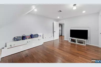 440 Alder Street, Lyndhurst Township, NJ 07071 - Photo 26