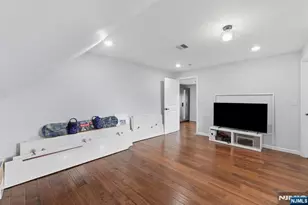 440 Alder St, Lyndhurst Township, NJ 07071 - Photo 26