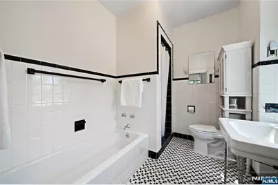111 Upper Mountain Avenue, Montclair, NJ 07042 - Photo 32