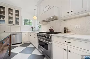 111 Upper Mountain Ave, Montclair, NJ 07042 - Photo 22