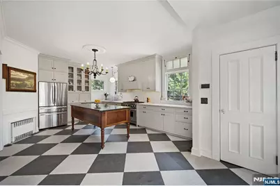 111 Upper Mountain Avenue, Montclair, NJ 07042 - Photo 18