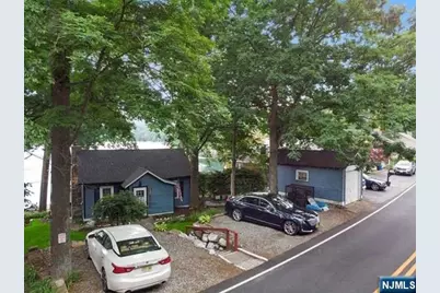 137 Lakeview Avenue, Ringwood, NJ 07456 - Photo 2