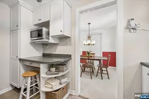 40 Elmwood Rd, Florham Park, NJ 07932 - Photo 14