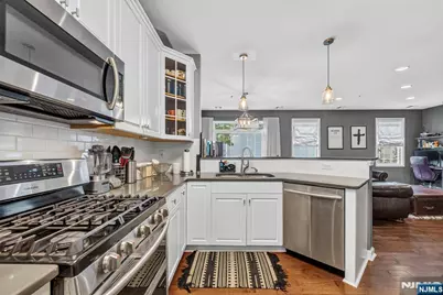 169 Winchester Court 258 #258, Clifton, NJ 07013 - Photo 12