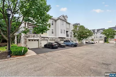 169 Winchester Court 258 #258, Clifton, NJ 07013 - Photo 2