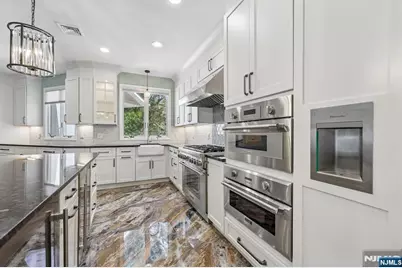 218 Irving Avenue, Closter, NJ 07624 - Photo 14