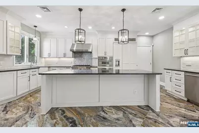 218 Irving Avenue, Closter, NJ 07624 - Photo 10