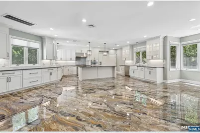218 Irving Avenue, Closter, NJ 07624 - Photo 18