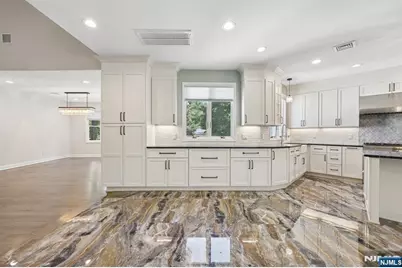 218 Irving Avenue, Closter, NJ 07624 - Photo 18