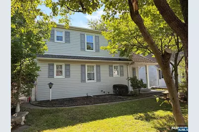 43 Colonial Parkway, Dumont, NJ 07628 - Photo 2
