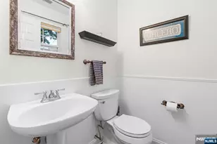 1005 Chatfield Dr, Pequannock Township, NJ 07444 - Photo 20