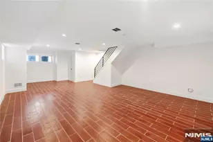 141 Beach St, Jersey City, NJ 07307 - Photo 18