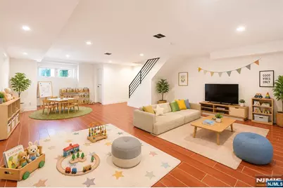 141 Beach Street, Jersey City, NJ 07307 - Photo 16