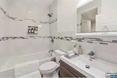 141 Beach Street, Jersey City, NJ 07307 - Photo 4