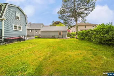 24-09 Raphael Street, Fair Lawn, NJ 07410 - Photo 20