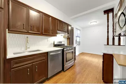 100 E Palisade Avenue A24 #A24, Englewood, NJ 07631 - Photo 2