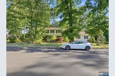 862 Battel Place, Oradell, NJ 07649 - Photo 2
