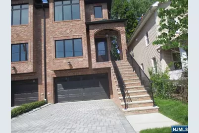 427 Westview Place B #B, Fort Lee, NJ 07024 - Photo 2