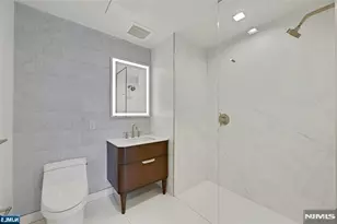 320 Adolphus Ave 806, Cliffside Park, NJ 07010 - Photo 10