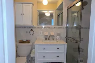 2425 1st St, Fort Lee, NJ 07024 - Photo 14