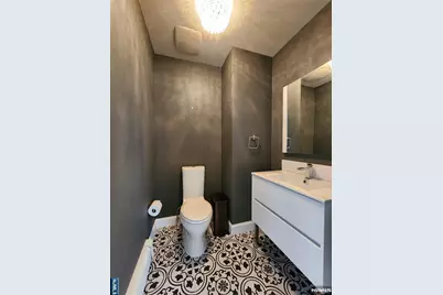 2425 1st Street, Fort Lee, NJ 07024 - Photo 6