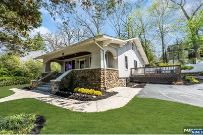 69 Broadway, Park Ridge, NJ 07656 - Photo 2