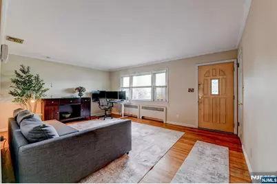 147 Field Avenue, Hasbrouck Heights, NJ 07604 - Photo 2