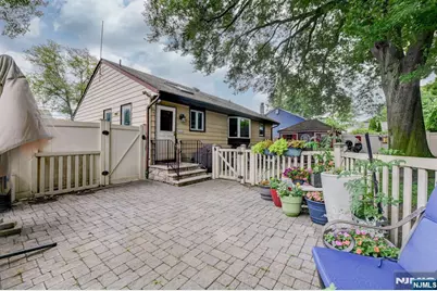 147 Field Avenue, Hasbrouck Heights, NJ 07604 - Photo 22