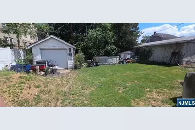 886 Main Street, Hackensack, NJ 07601 - Photo 2