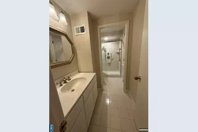 310 Lookout Avenue 106 #106, Hackensack, NJ 07601 - Photo 8