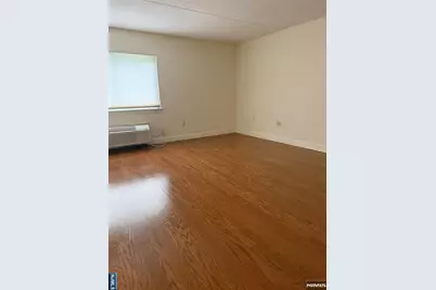 310 Lookout Avenue 106 #106, Hackensack, NJ 07601 - Photo 6