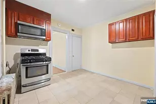 604 Forest St, Orange, NJ 07050 - Photo 10