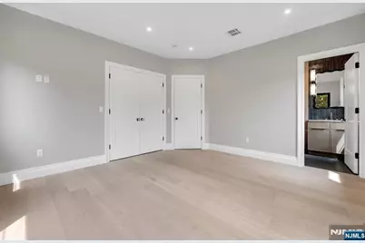 474 Oregon Street, Paramus, NJ 07652 - Photo 32